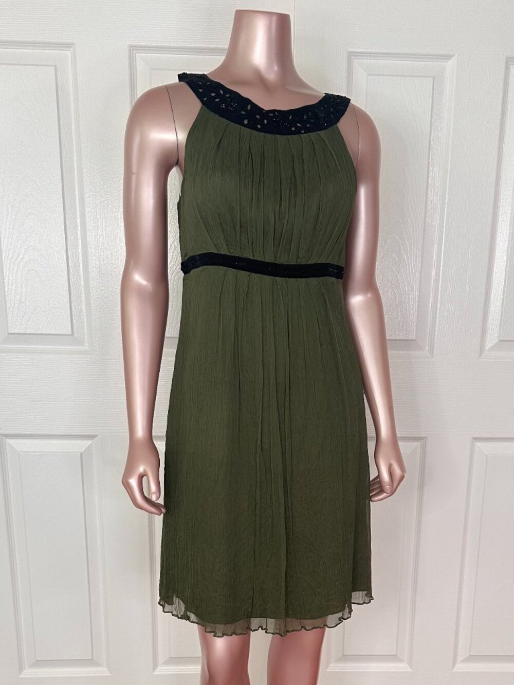 Muse Olive Green 100% Silk Dress | Size 10 | Beaded Neckline | Lined| B-1835 - Picture 4 of 13